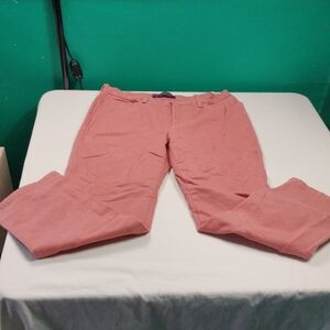 NWOT Gloria Vanderbilt Women's Coral Short Corduroy Feel Jeans Size 12